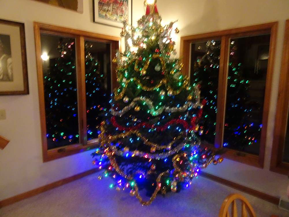 GL 235 Christmas Tree