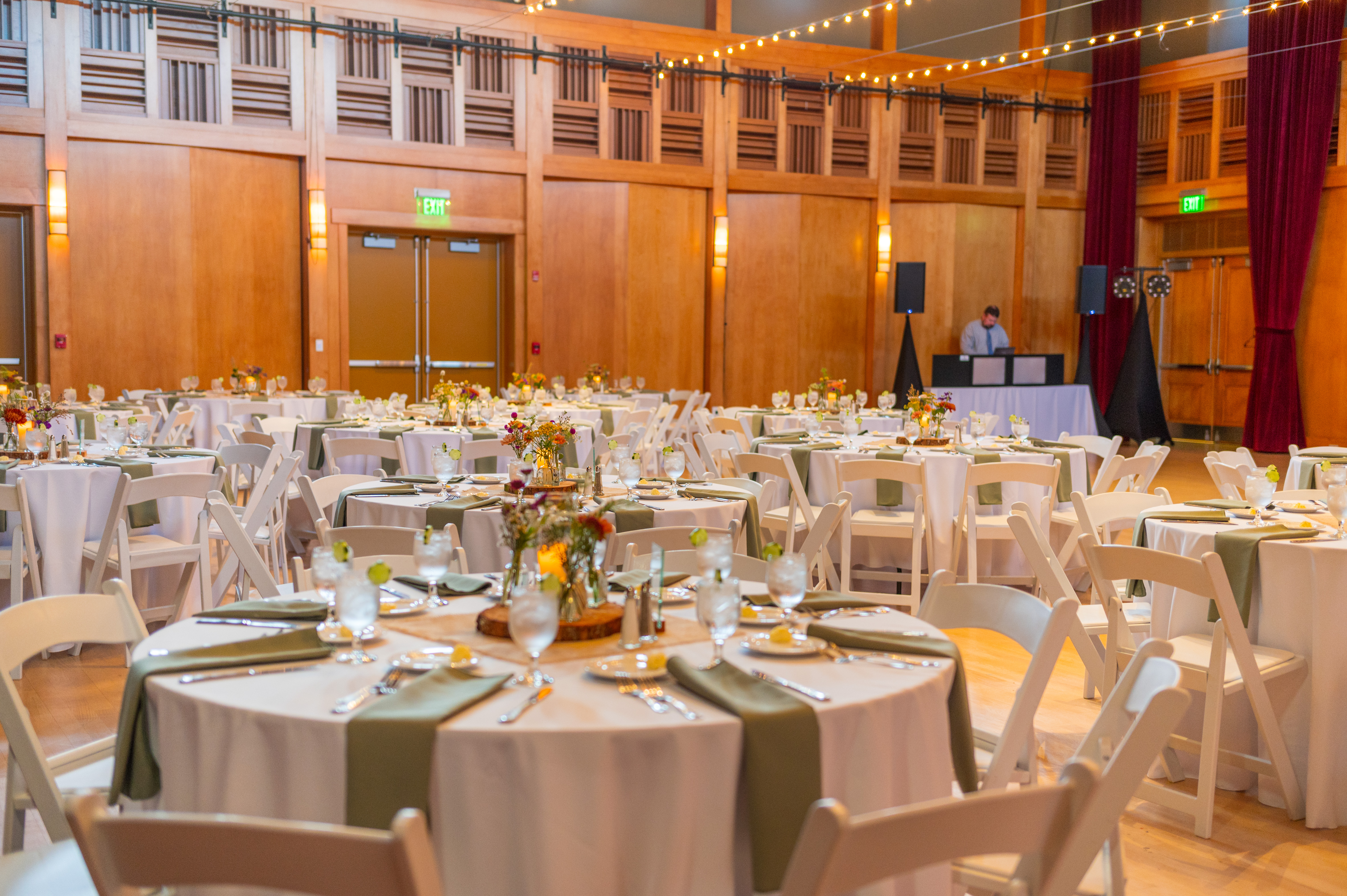 Gould Hall Cermony Table Scape