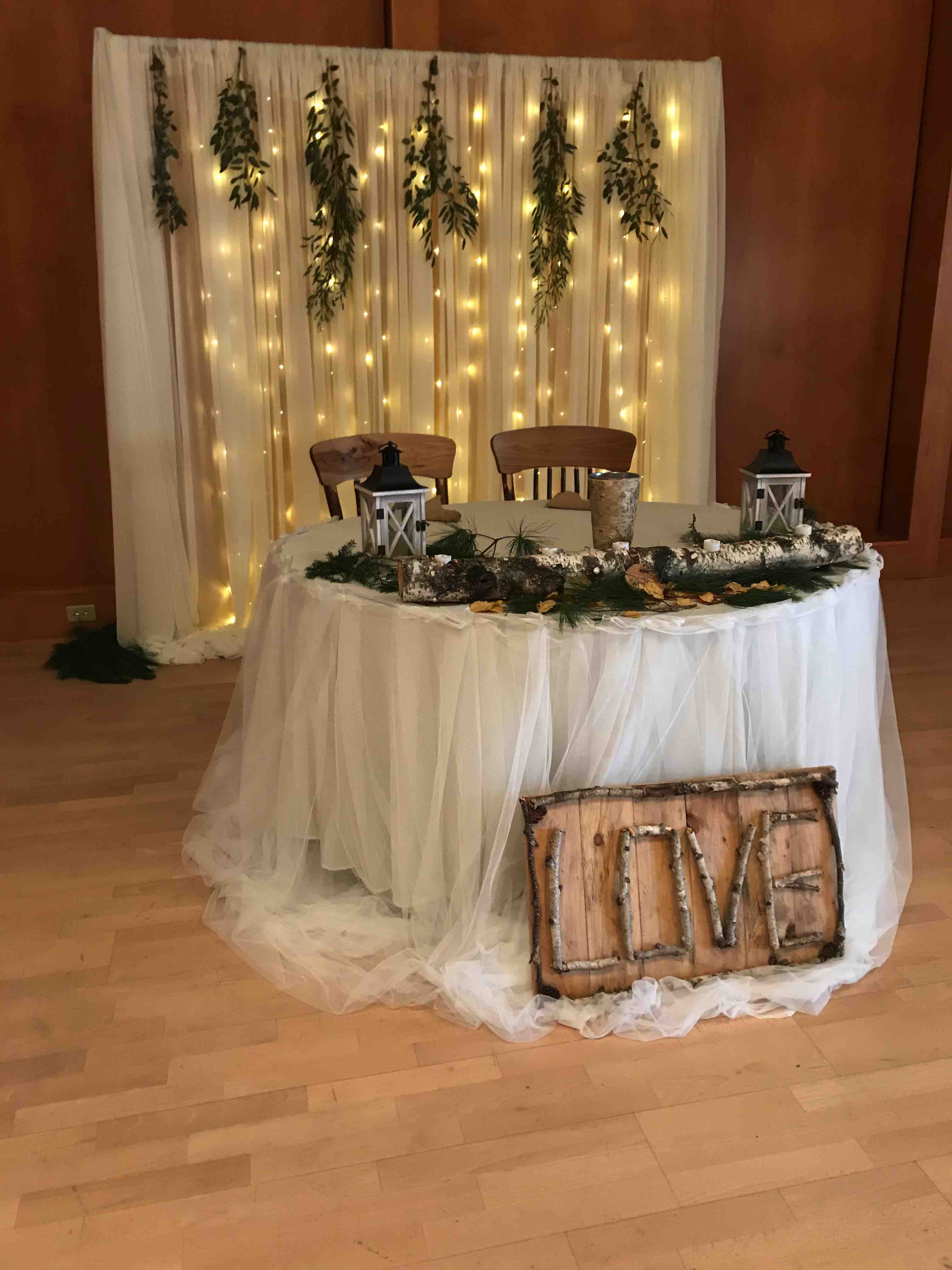 Wedding Sweetheart Table